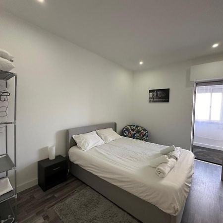 Sea View Apartment & 4 Minutes Walk To The Beach Paço de Arcos Exterior foto